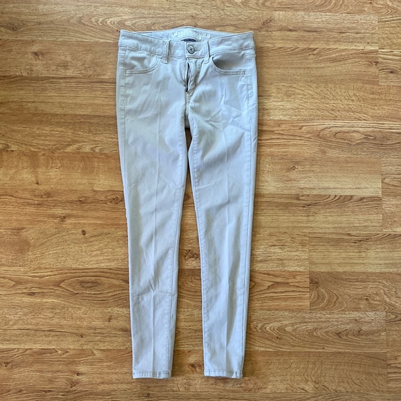 American Eagle Outfitters Pants - American Eagle Super Stretch Khaki Pants